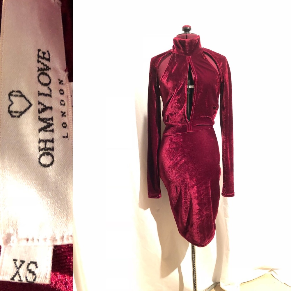 Oh My Love Velvet Dress